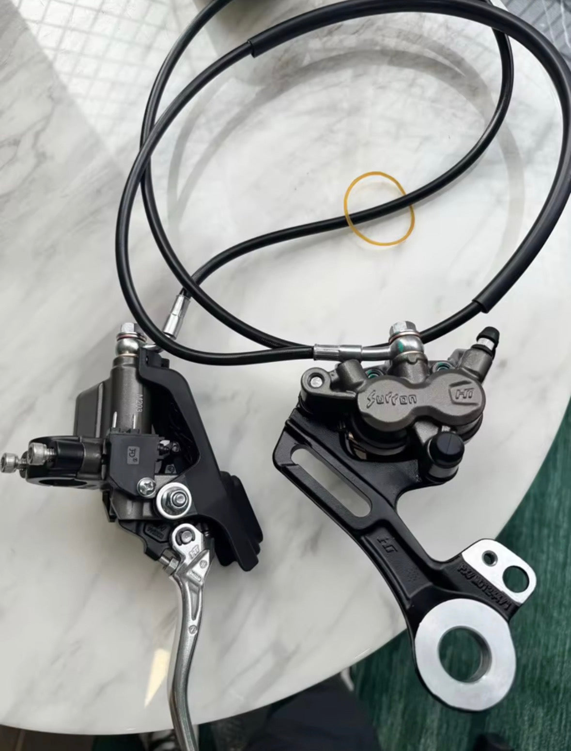 Oem ultra bee brakes with adapter pre bled for rear brake